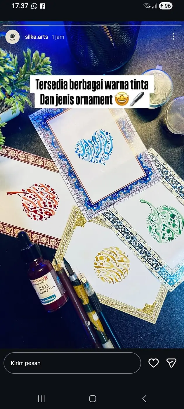 Variasi medium custom nama dengan beberapa warna